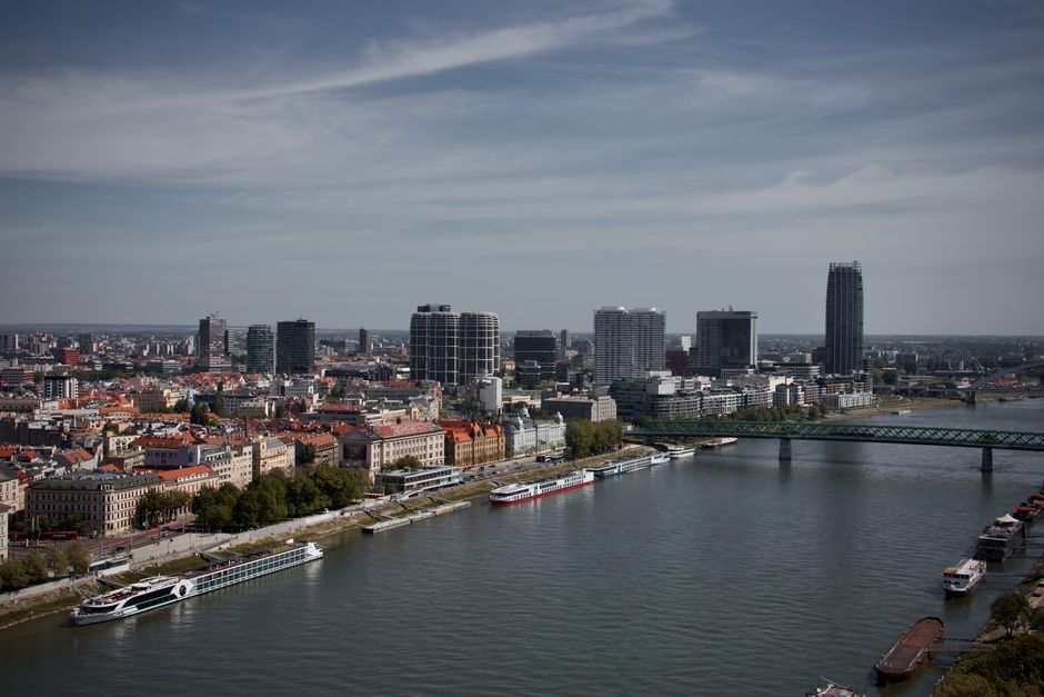 Chisinau — Bratislava